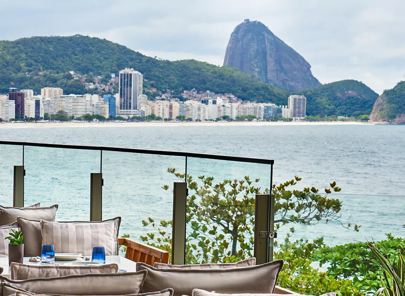 High-End Mixology - Carioca Essence & View - Image